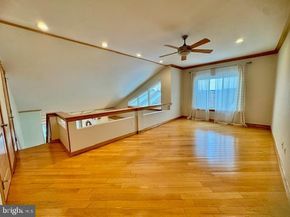 75 Bonnie Gellman Court D75, Philadelphia PA 19114