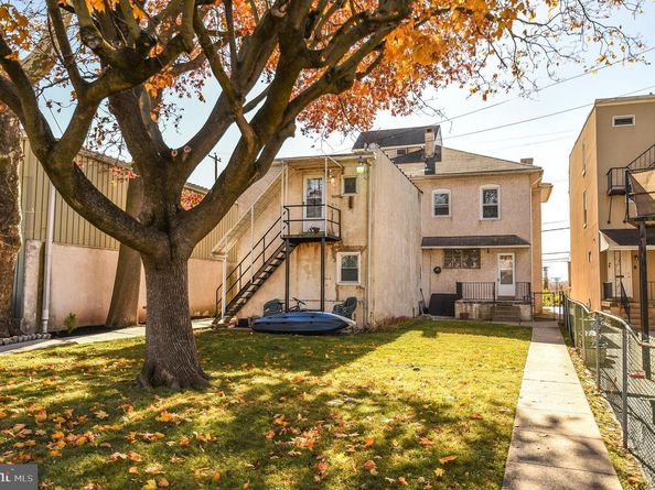 1305-1307 E Ridge Pike, Plymouth Meeting PA 19462
