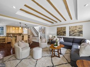 129 Bainbridge Street, Philadelphia PA 19147