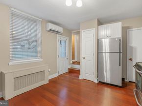 129 Bainbridge Street, Philadelphia PA 19147