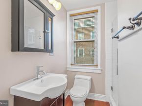 129 Bainbridge Street, Philadelphia PA 19147