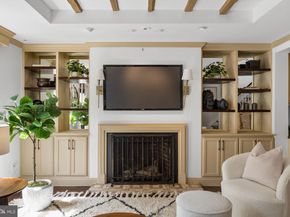 129 Bainbridge Street, Philadelphia PA 19147