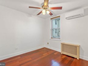 129 Bainbridge Street, Philadelphia PA 19147