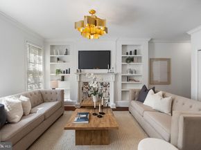 129 Bainbridge Street, Philadelphia PA 19147