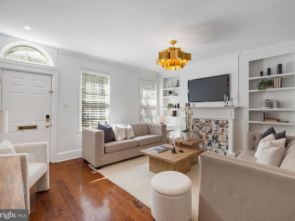 129 Bainbridge Street, Philadelphia PA 19147