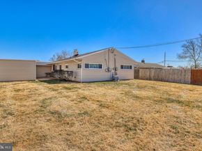 19 Dewberry Lane, Levittown PA 19055