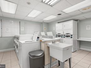 2101 Chestnut Street 1613, Philadelphia PA 19103