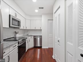 1020 N Stafford Street 405, Arlington VA 22201