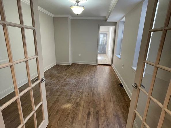 1830 Poplar Street, Philadelphia PA 19130