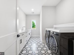 9420 Vernon Drive, Great Falls VA 22066