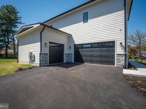 9420 Vernon Drive, Great Falls VA 22066