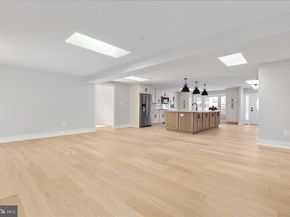 7944 Freehollow Drive, Falls Church VA 22042