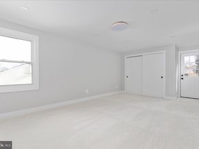 7944 Freehollow Drive, Falls Church VA 22042