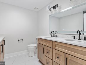 7944 Freehollow Drive, Falls Church VA 22042