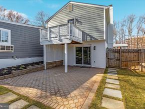 7944 Freehollow Drive, Falls Church VA 22042
