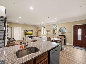 213 Roxborough Avenue, Philadelphia PA 19128