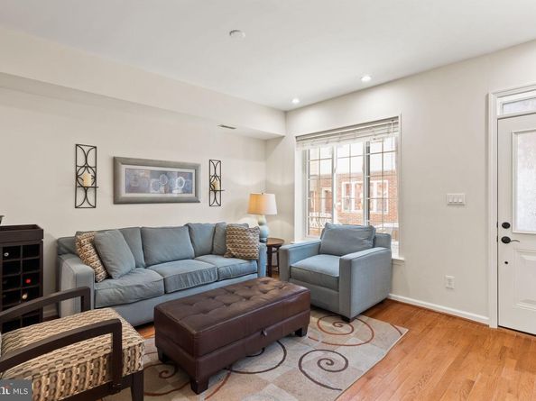 2308 S Chadwick Street, Philadelphia PA 19145