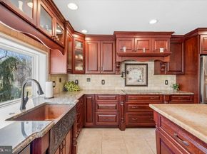 2312 Patricia Drive, Broomall PA 19008