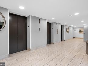 2300 Pimmit Drive 112, Falls Church VA 22043