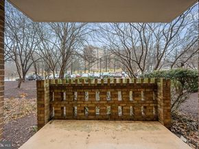 2300 Pimmit Drive 112, Falls Church VA 22043