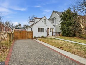 4719 25TH Street N, Arlington VA 22207