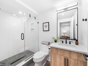 2512 E Cumberland Street, Philadelphia PA 19125