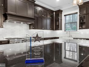 1105 Lakewood Drive SW, Vienna VA 22180