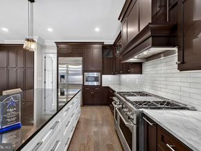 1105 Lakewood Drive SW, Vienna VA 22180