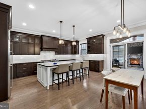 1105 Lakewood Drive SW, Vienna VA 22180