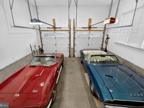 1105 Lakewood Drive SW, Vienna VA 22180