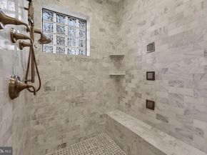 1105 Lakewood Drive SW, Vienna VA 22180