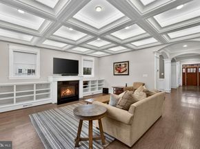 1105 Lakewood Drive SW, Vienna VA 22180