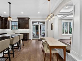 1105 Lakewood Drive SW, Vienna VA 22180