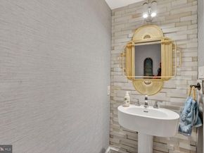 5723 27TH Street N, Arlington VA 22207