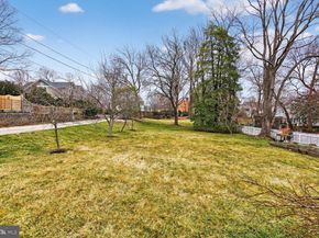 5723 27TH Street N, Arlington VA 22207