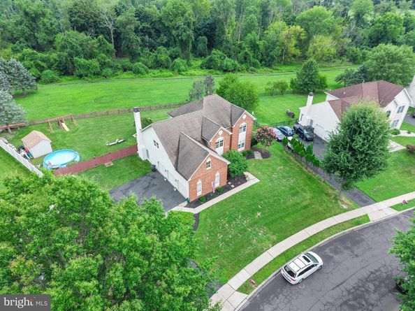 22 Hope Road, Holland PA 18966