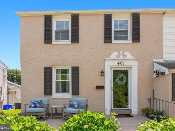 461 Summit Avenue, Philadelphia PA 19128