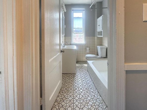 7008 Clinton Road, Upper Darby PA 19082