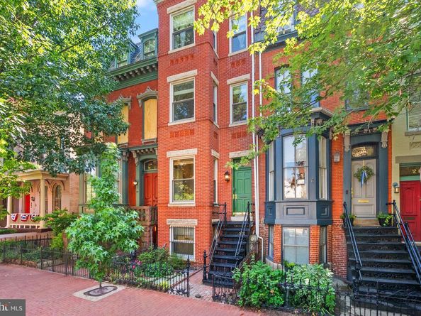 210 4TH Street SE, Washington DC 20003