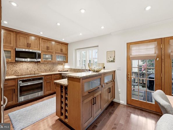 337 S Pickett Street, Alexandria VA 22304