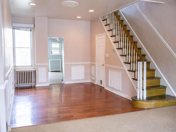 4368 Edgemont, Philadelphia PA 19137