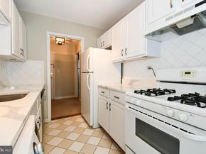 200 N George Mason Drive N 2002, Arlington VA 22203