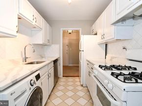 200 N George Mason Drive N 2002, Arlington VA 22203