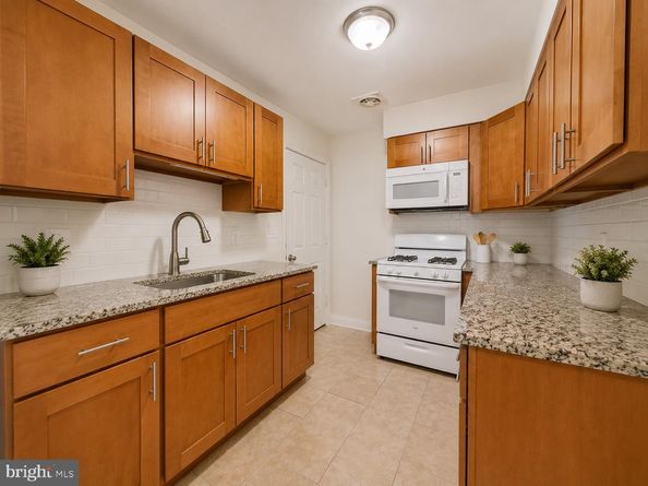 2041 N 15TH Street, Philadelphia PA 19121