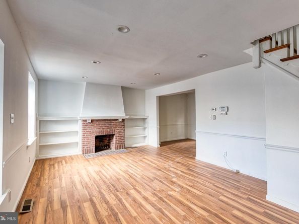 35 S Ashmead Place S, Philadelphia PA 19144