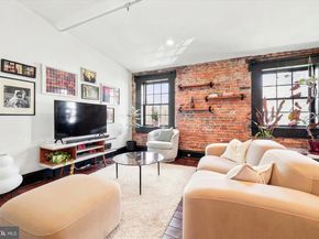 38 N Front Street 4D, Philadelphia PA 19106