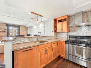 38 N Front Street 4D, Philadelphia PA 19106
