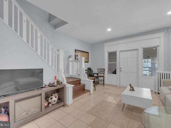 229 E Rockland Street, Philadelphia PA 19120
