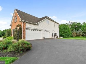 161 Parsons Lane, Newtown PA 18940