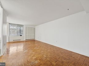 604 S Washington Square 804, Philadelphia PA 19106